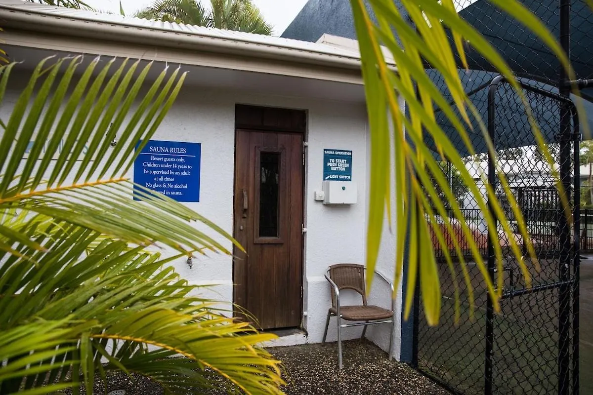 Spacious, 2 Bedroom Townhouse In Noosaville Resort Apartment