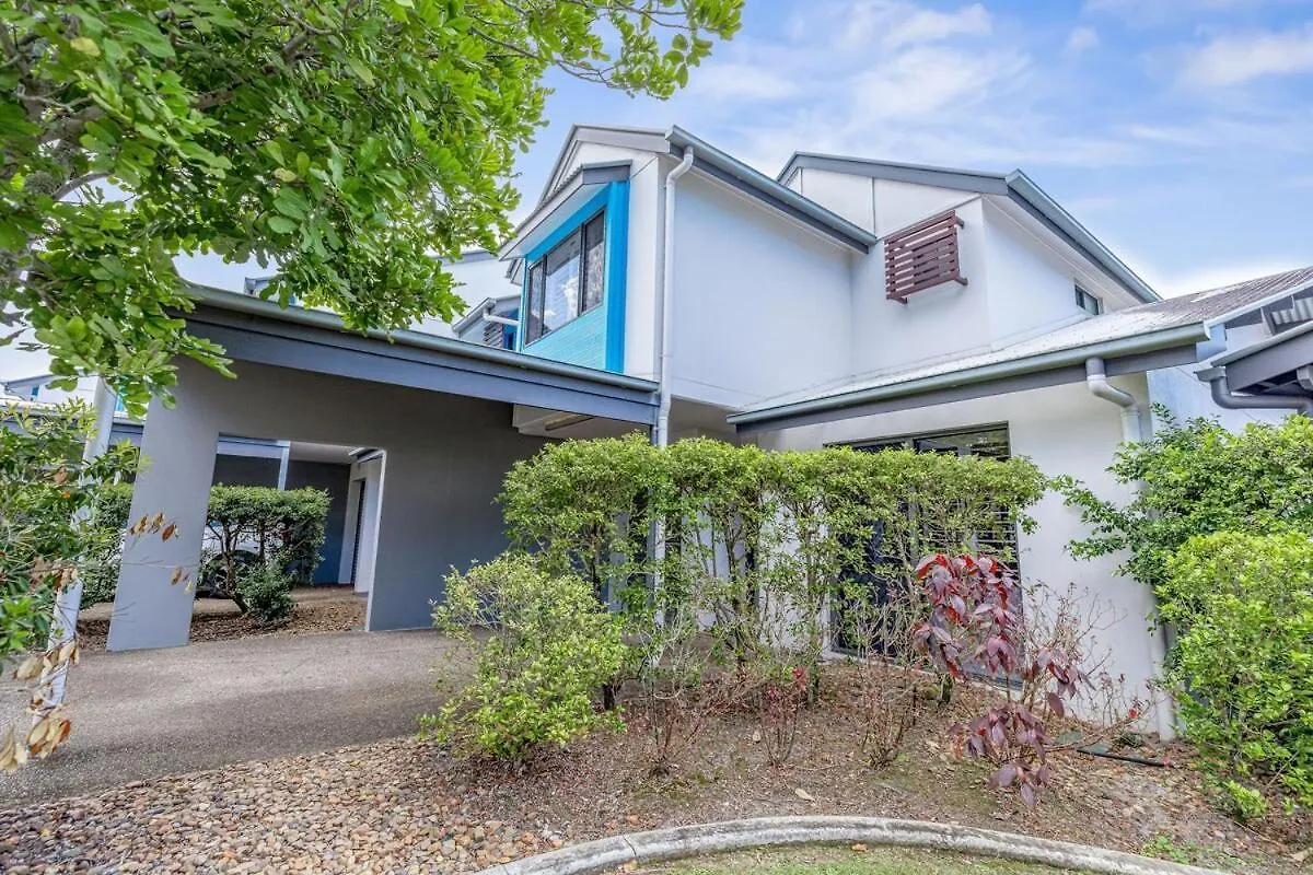 Apartment Spacious, 2 Bedroom Townhouse In Noosaville Resort