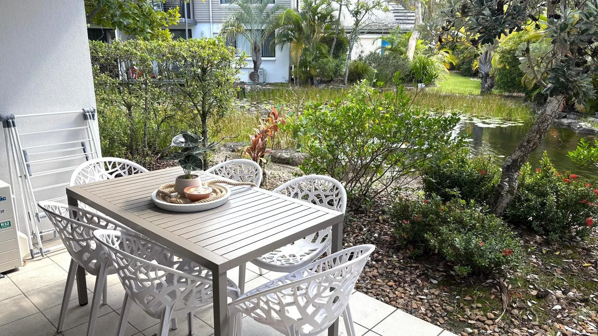 Apartment Spacious, 2 Bedroom Townhouse In Noosaville Resort