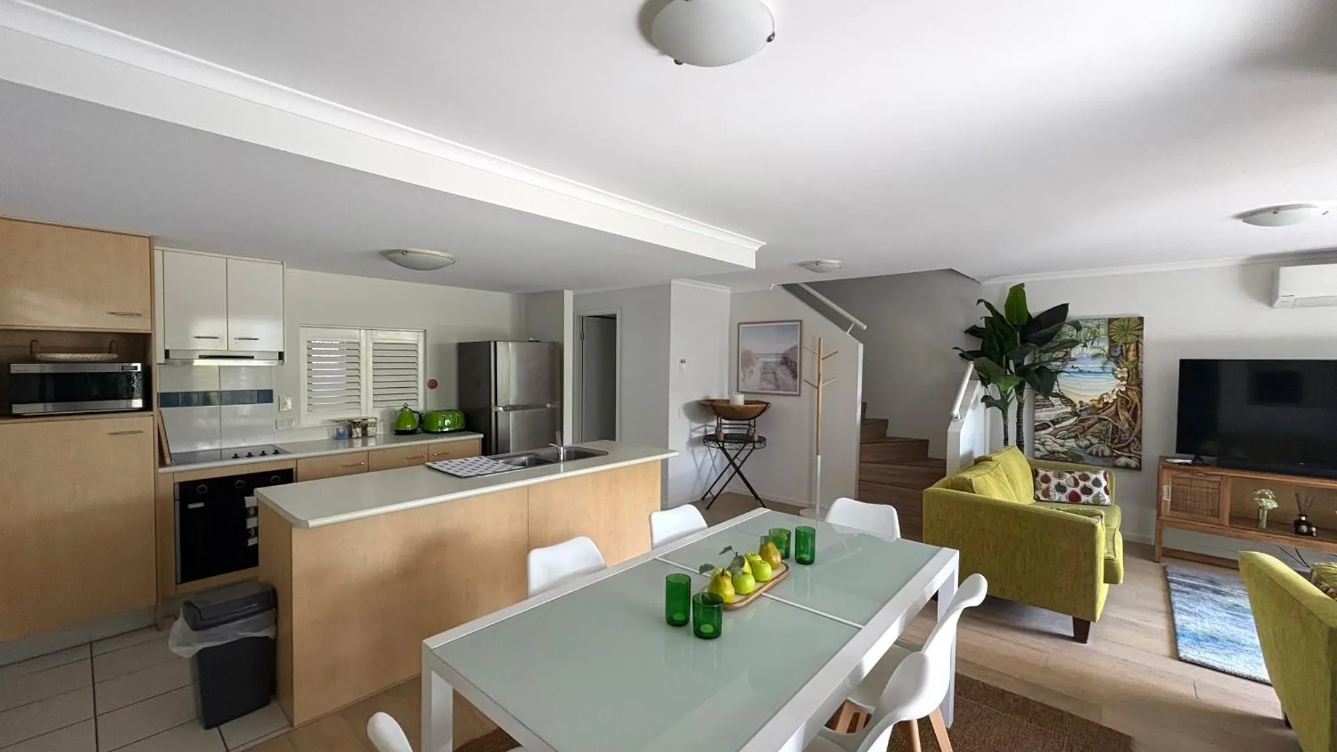 Apartment Spacious, 2 Bedroom Townhouse In Noosaville Resort